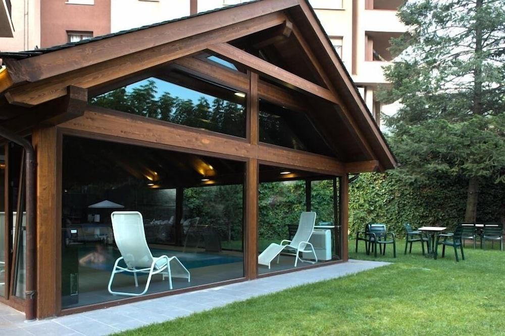 Apartamentos Pessets Adelaida Sort Kültér fotó