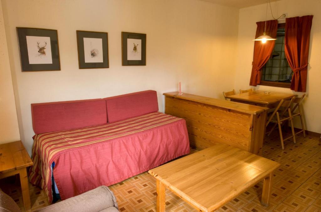 Apartamentos Pessets Adelaida Sort Szoba fotó